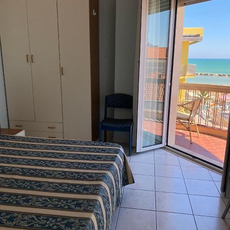 Hotel Acapulco Viserbella di Rimini Ngoại thất bức ảnh