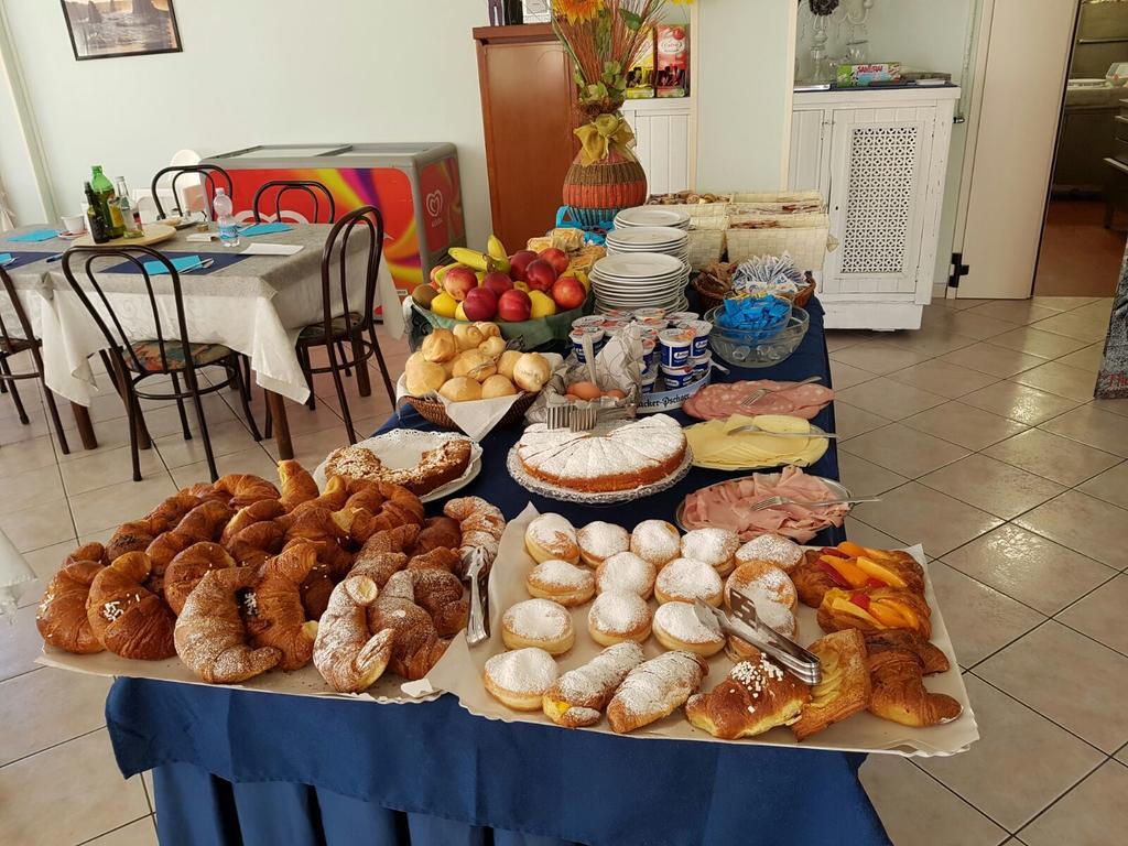 Hotel Acapulco Viserbella di Rimini Ngoại thất bức ảnh