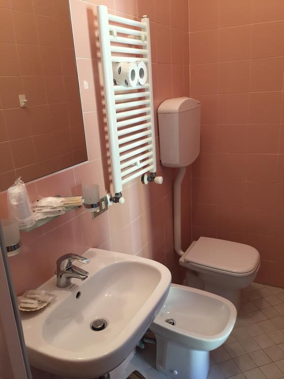 Hotel Acapulco Viserbella di Rimini Ngoại thất bức ảnh