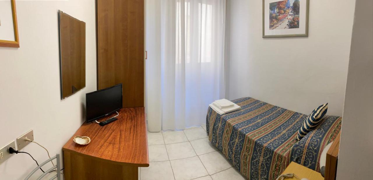 Hotel Acapulco Viserbella di Rimini Ngoại thất bức ảnh
