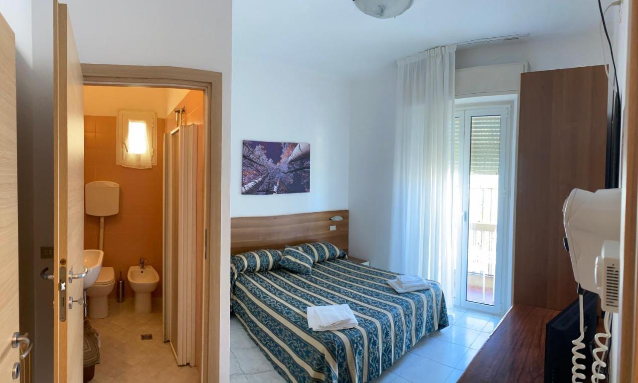 Hotel Acapulco Viserbella di Rimini Ngoại thất bức ảnh